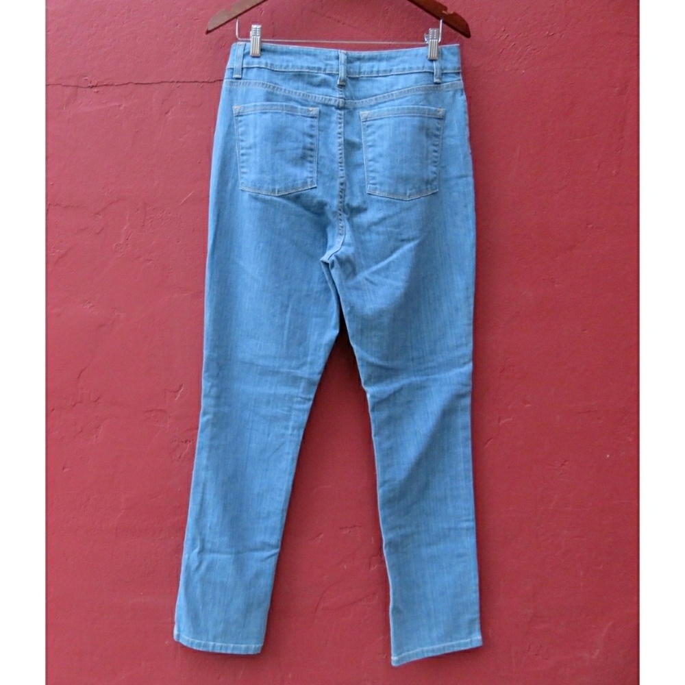 L.L. Bean Slimming Hi Rise Straight Leg Jeans Tall - Picture 4 of 6